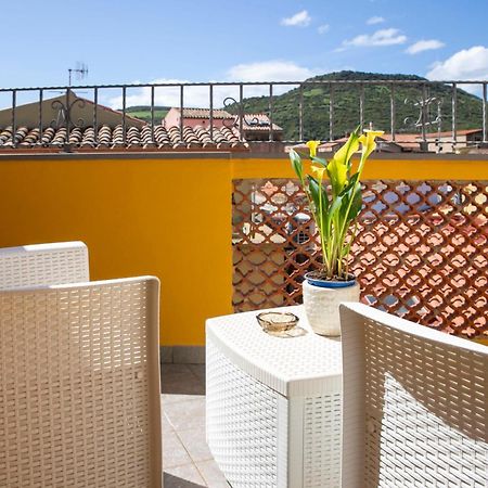 La Torre Del Pozzo Guest House ボーザ エクステリア 写真