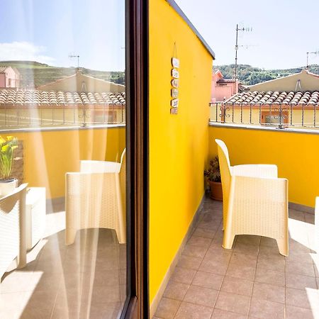 La Torre Del Pozzo Guest House ボーザ エクステリア 写真